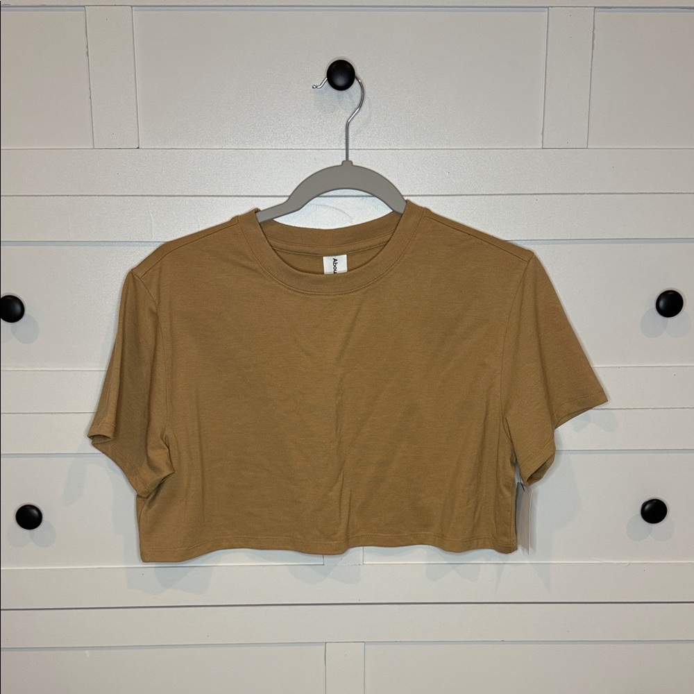 NWT Abound Boxy Cropped Oversized Tee